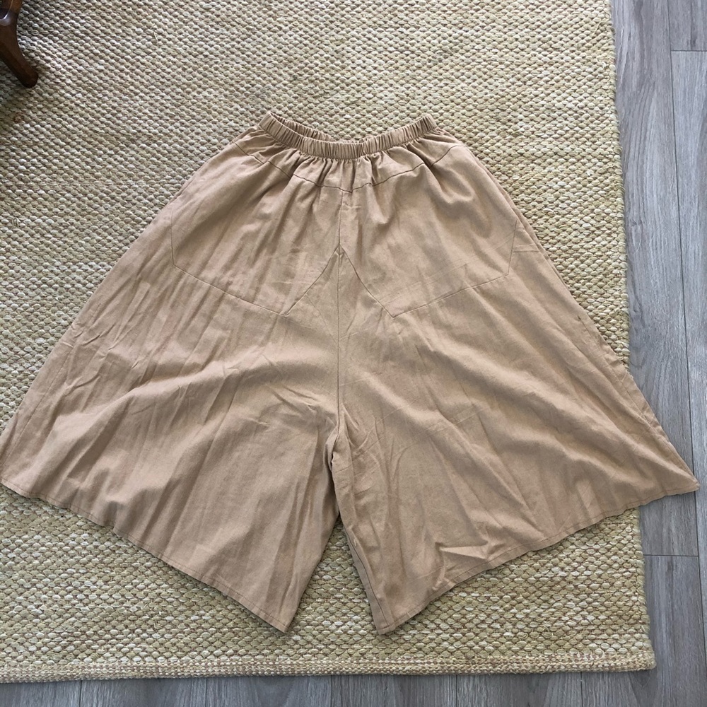 Vintage High Rise Linen Culotte Shorts